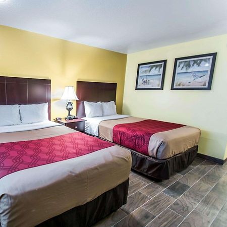 Econo Lodge Cocoa Beach - Near The Port Esterno foto