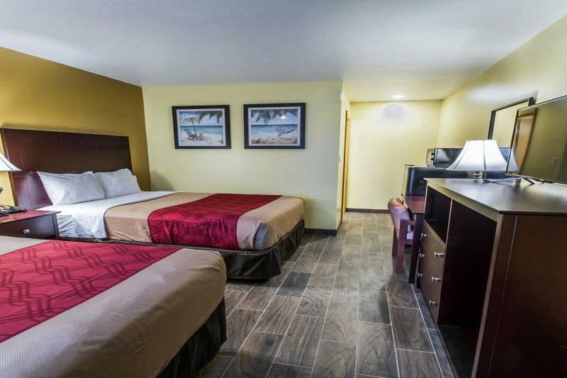 Econo Lodge Cocoa Beach - Near The Port Esterno foto