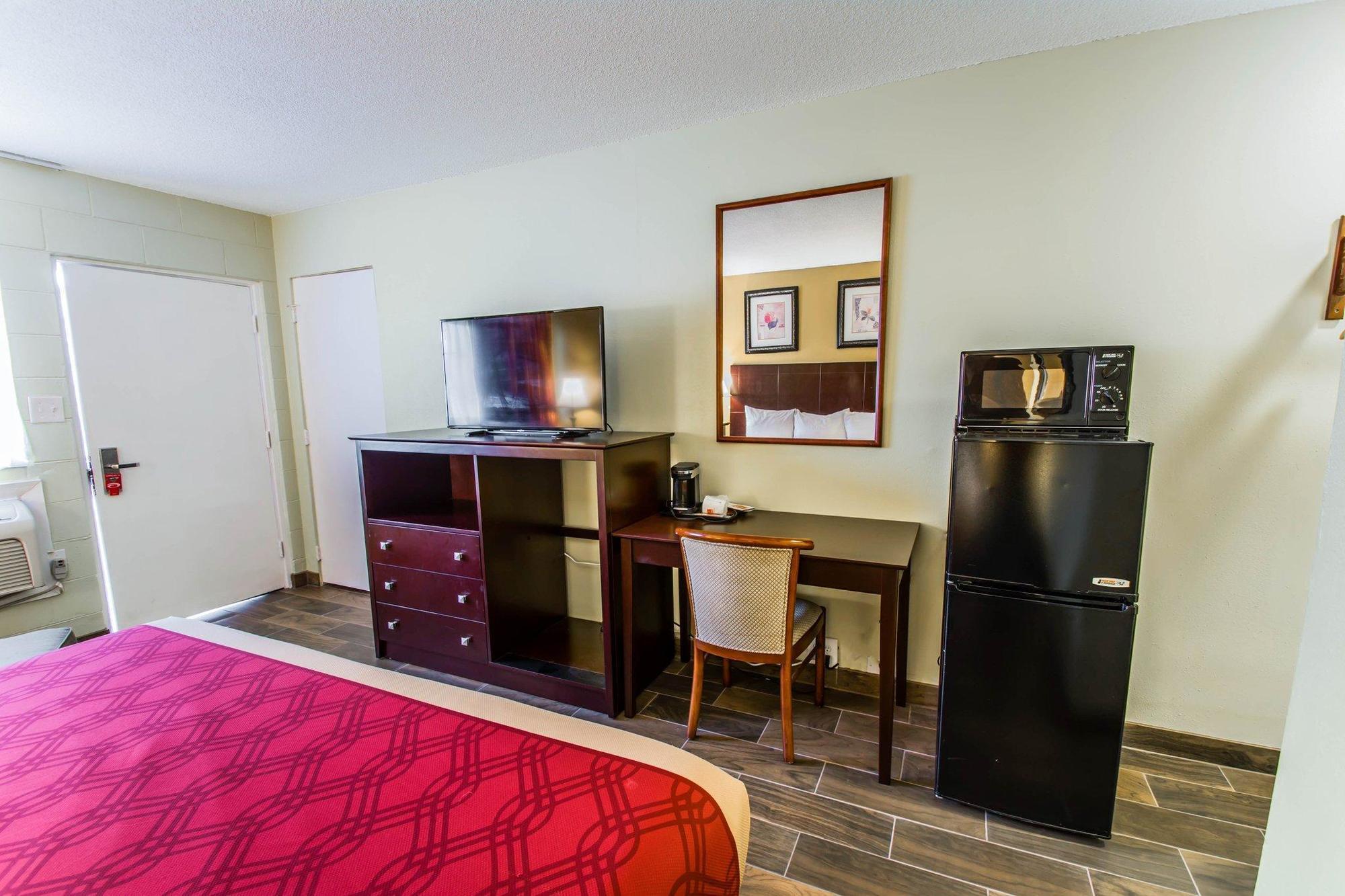 Econo Lodge Cocoa Beach - Near The Port Esterno foto