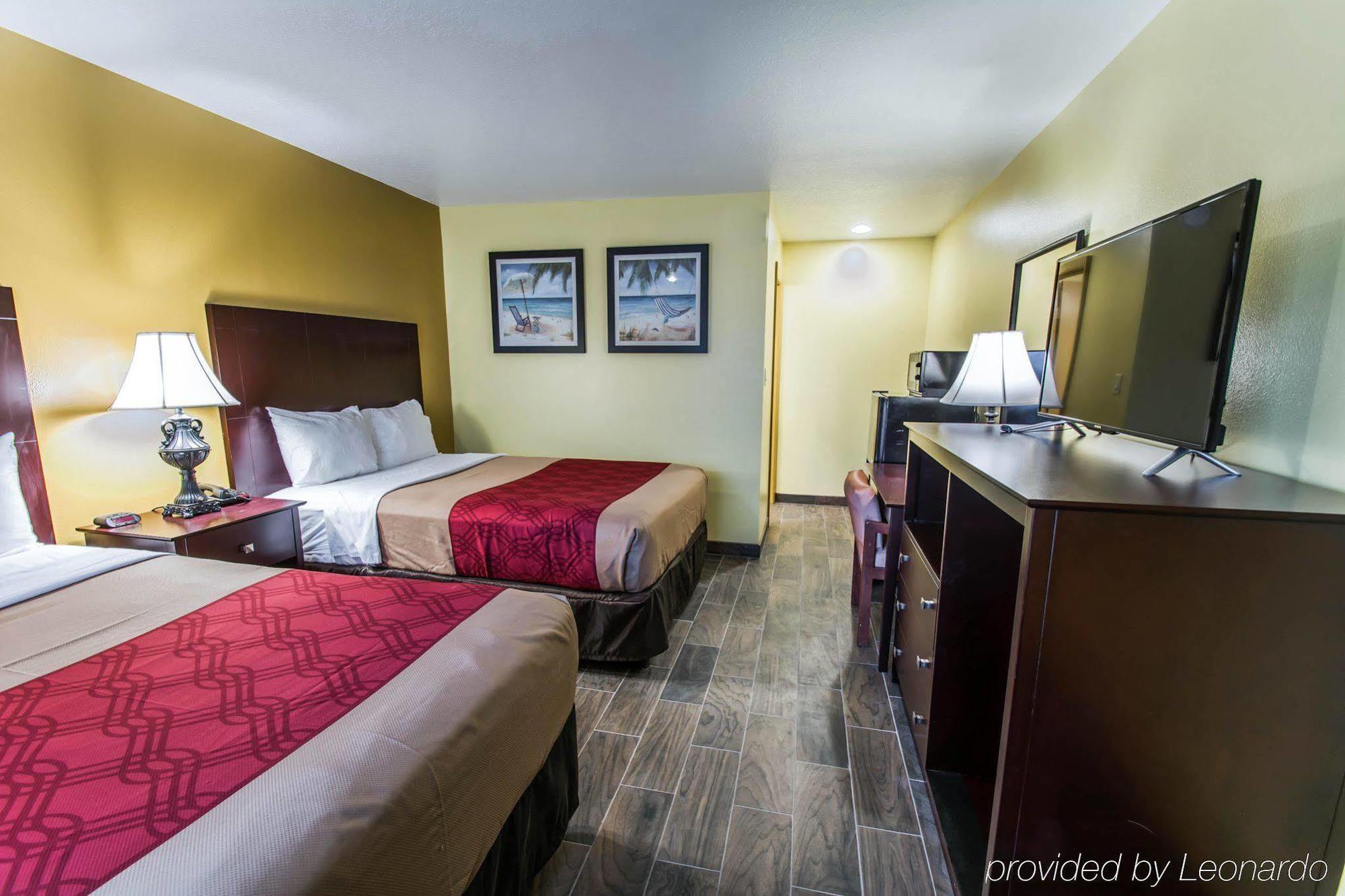 Econo Lodge Cocoa Beach - Near The Port Esterno foto