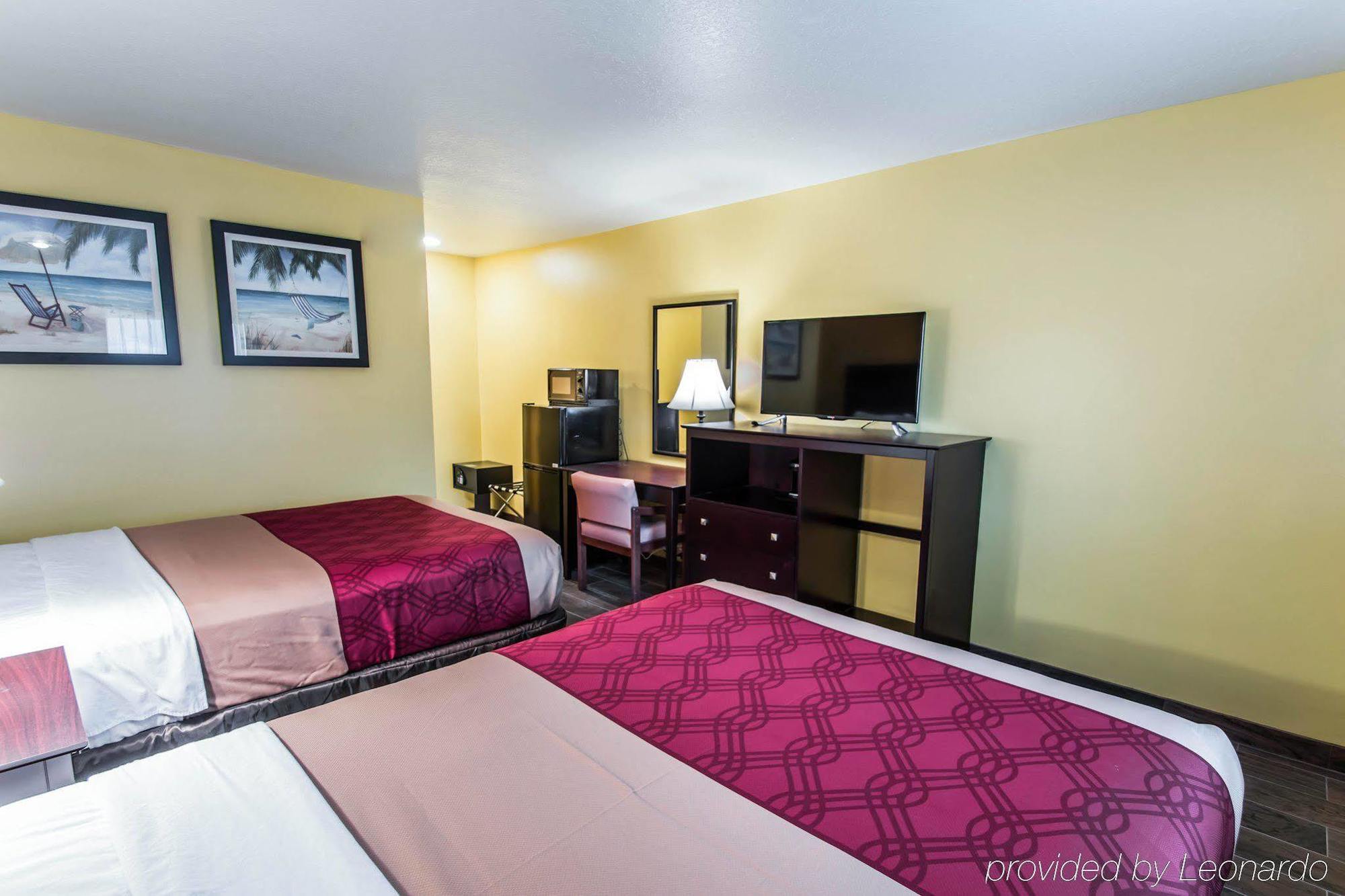 Econo Lodge Cocoa Beach - Near The Port Esterno foto