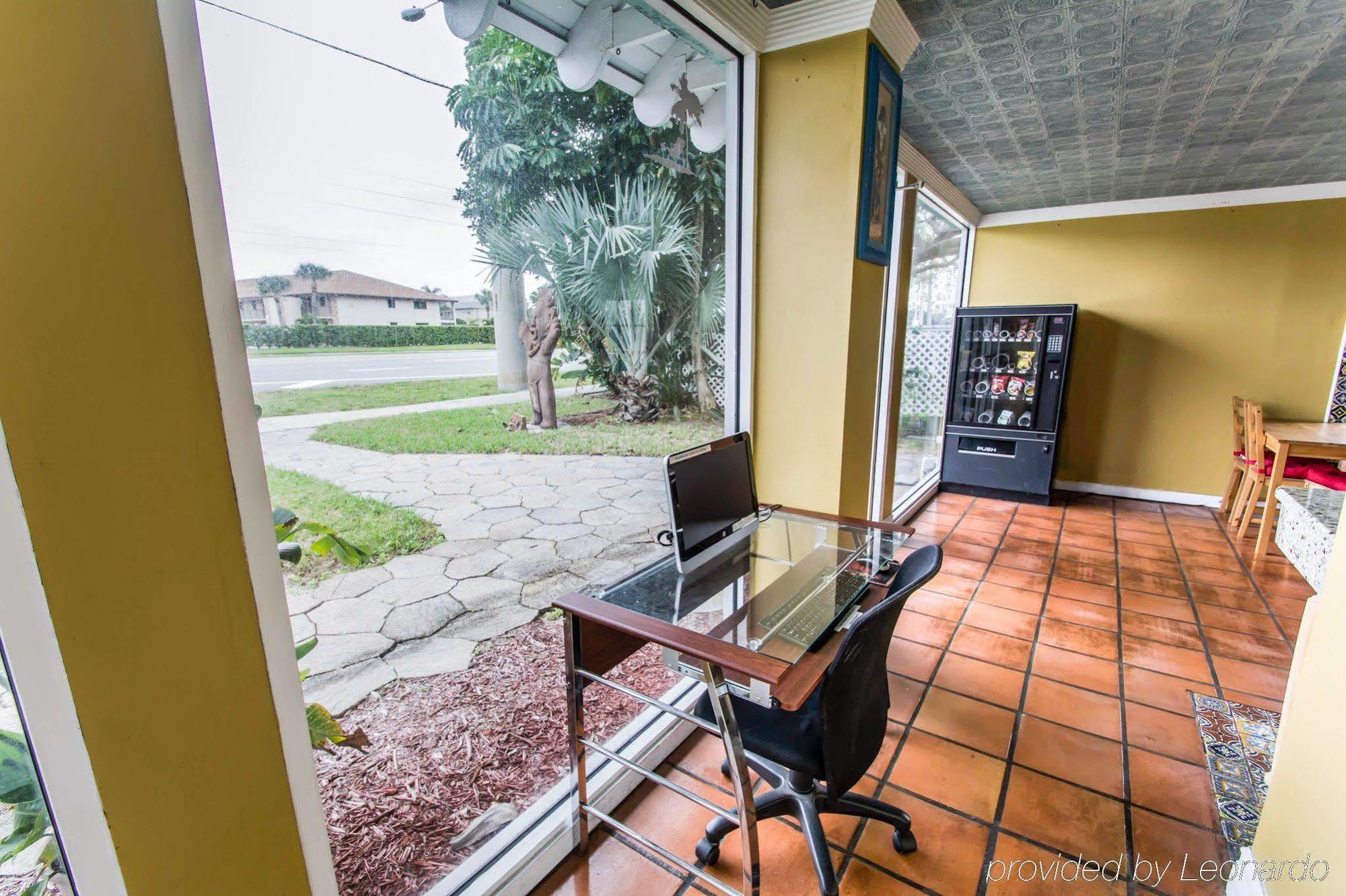 Econo Lodge Cocoa Beach - Near The Port Esterno foto